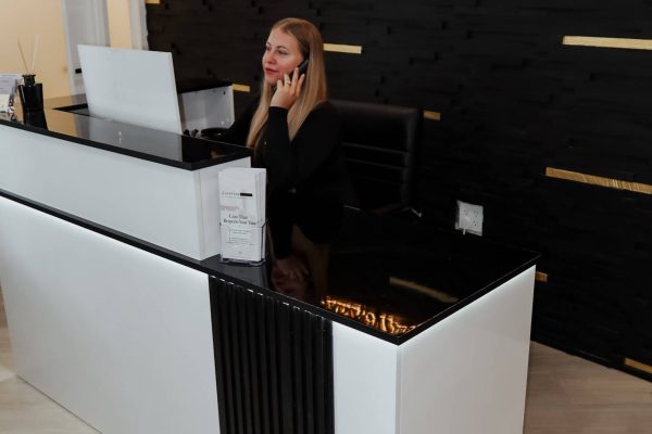 Lobby_Front_Desk